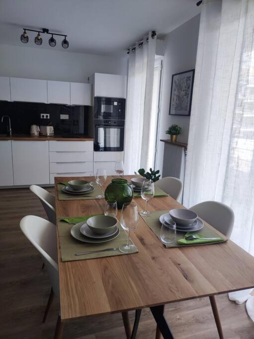 Proche De Paris T3 Tout Confort Courcouronnes Ngoại thất bức ảnh