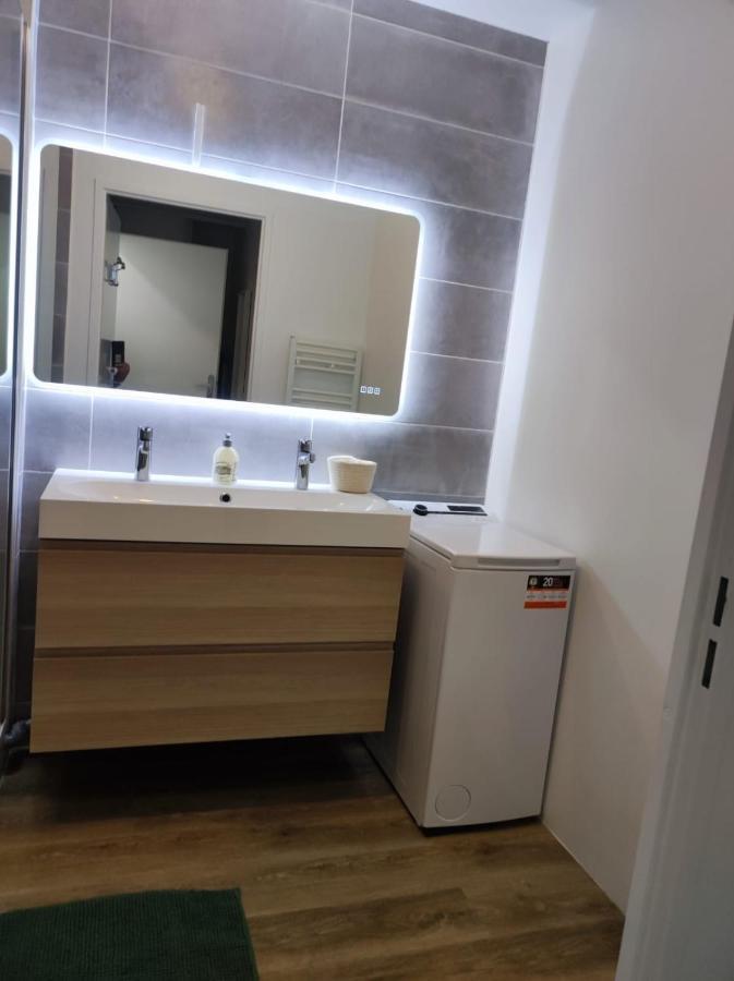 Proche De Paris T3 Tout Confort Courcouronnes Ngoại thất bức ảnh